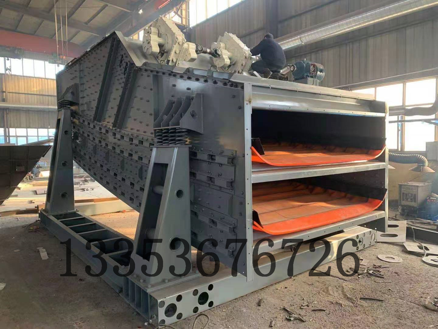 2575香蕉型双层高频弛张筛